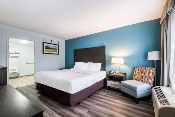  - Clarion Inn Cleveland - I-75, Exit 27