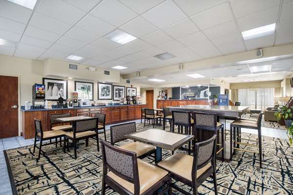 Amenities - Clarion Inn Cleveland - I-75, Exit 27