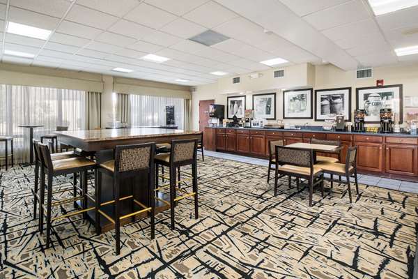 Amenities - Clarion Inn Cleveland - I-75, Exit 27