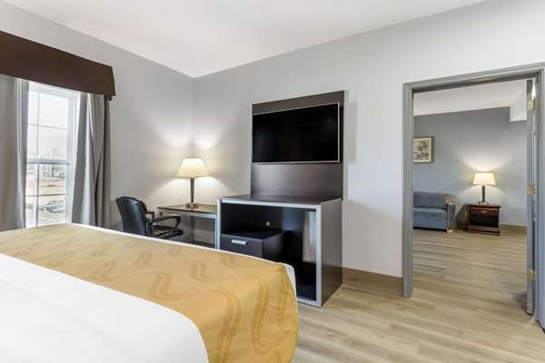Suite - Quality Inn Oak Ridge