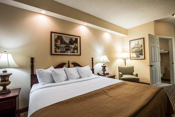  - Quality Inn Kingsport - I-26, Exit 4