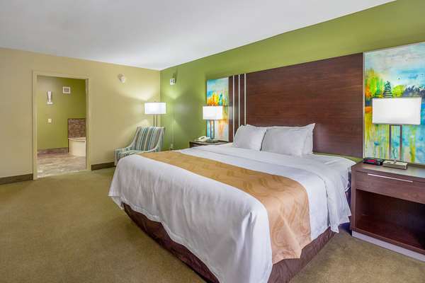 Suite - Quality Inn Paris