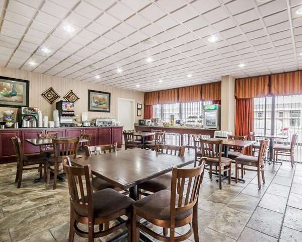 Amenities - Quality Inn Paris