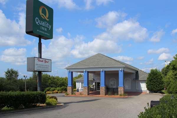 Exterior view - Quality Inn Crossville - I-40, Exit 317