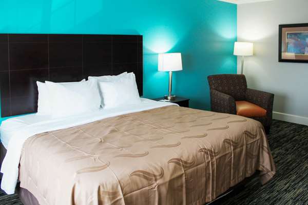  - Quality Inn Crossville - I-40, Exit 317