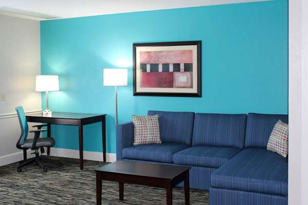 Suite - Quality Inn Crossville - I-40, Exit 317