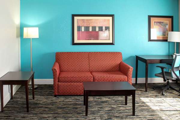 Suite - Quality Inn Crossville - I-40, Exit 317