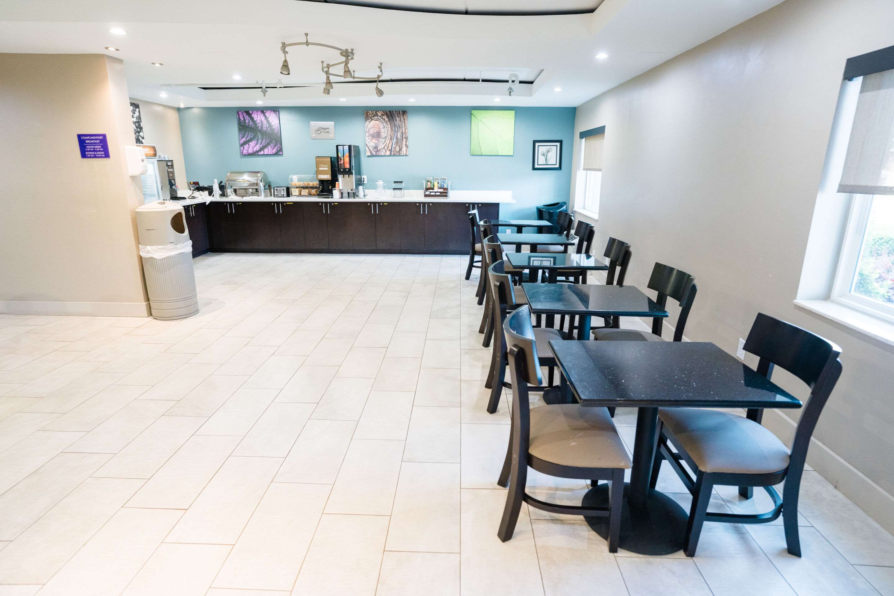 Breakfast area | Sleep Inn & Suites Knoxville West