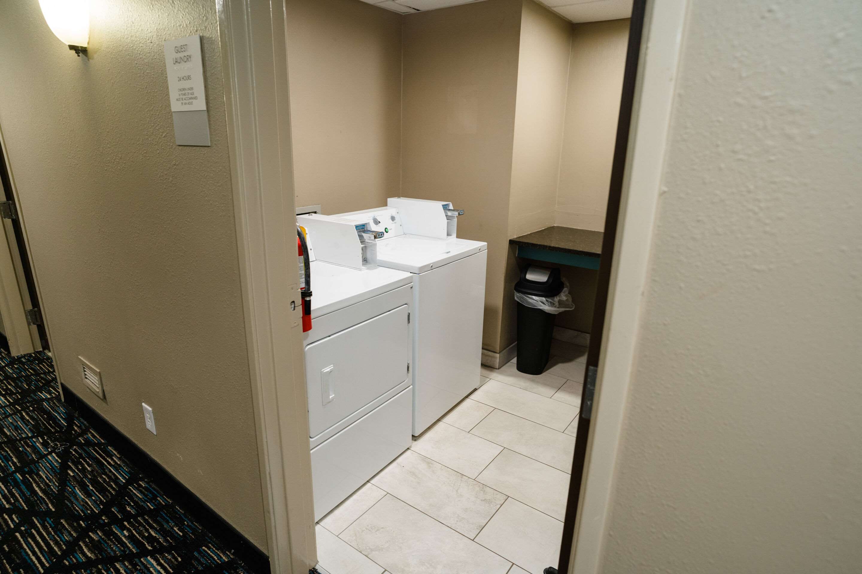 Guest laundry facilities | Sleep Inn & Suites Knoxville West