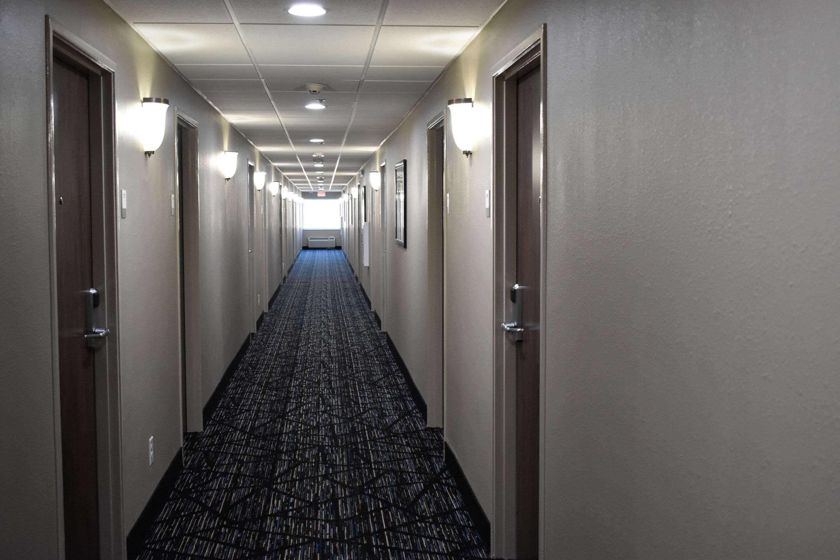 Interior corridors | Sleep Inn & Suites Knoxville West