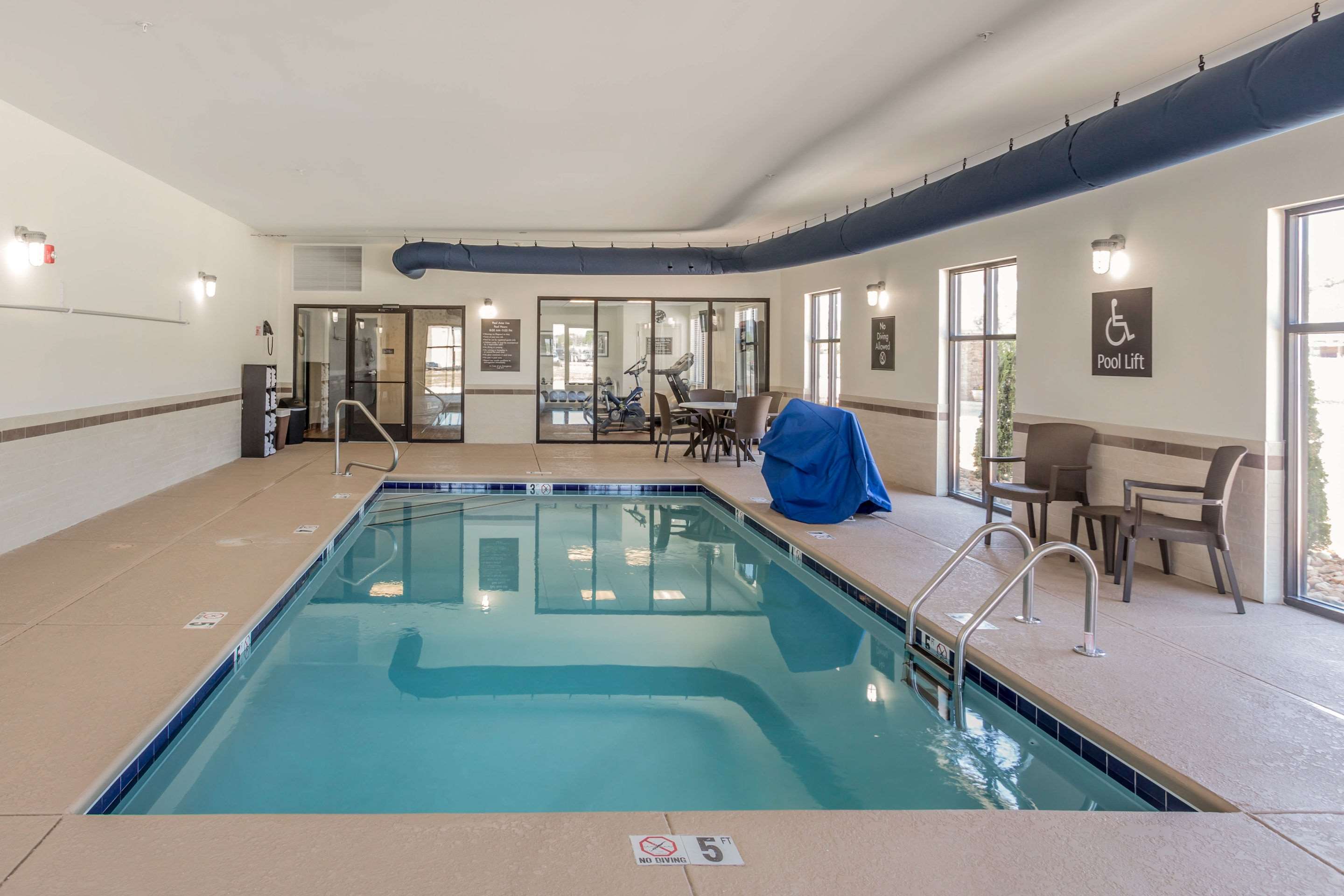 Indoor pool | Sleep Inn & Suites