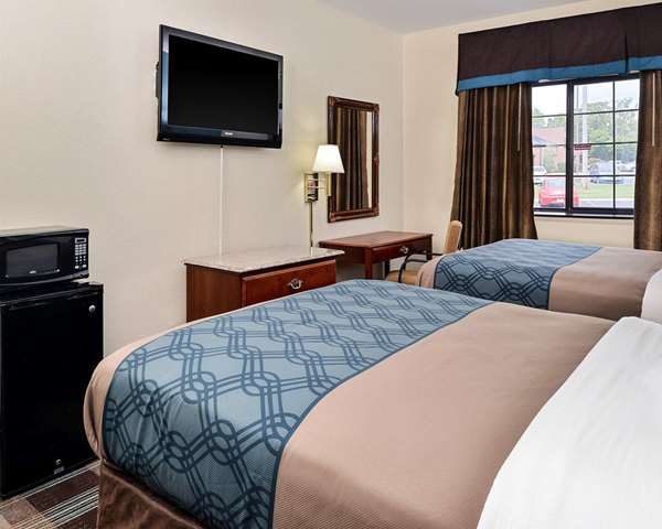  - Econo Lodge Inn & Suites Shelbyville