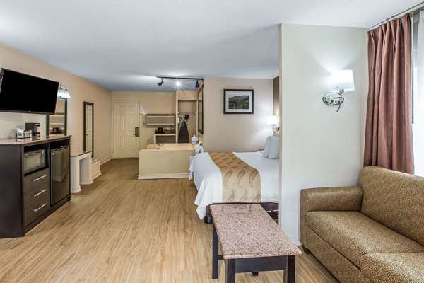 Suite - Quality Inn & Suites Aquarium Gatlinburg
