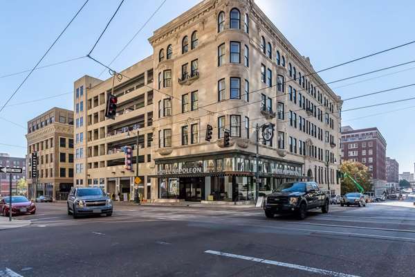 Exterior view - Hotel Napoleon Downtown Memphis - I-40, Exits 1 & 1A