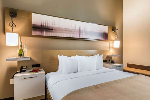  - Hotel Napoleon Downtown Memphis - I-40, Exits 1 & 1A