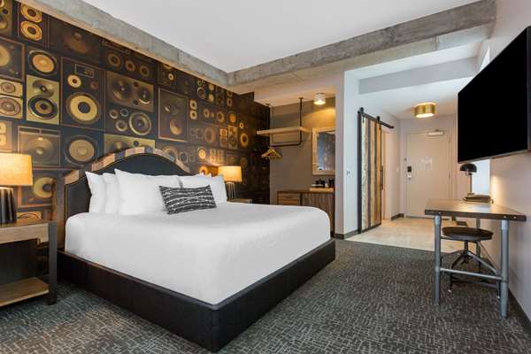 Suite - Cambria Hotel Downtown Nashville - I-40 & I-65, Exit 209