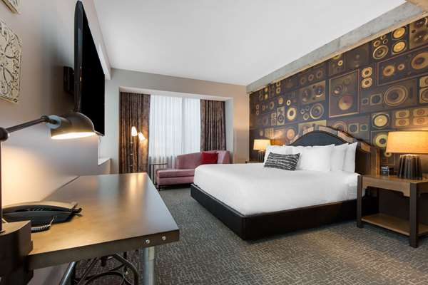 Suite - Cambria Hotel Downtown Nashville - I-40 & I-65, Exit 209