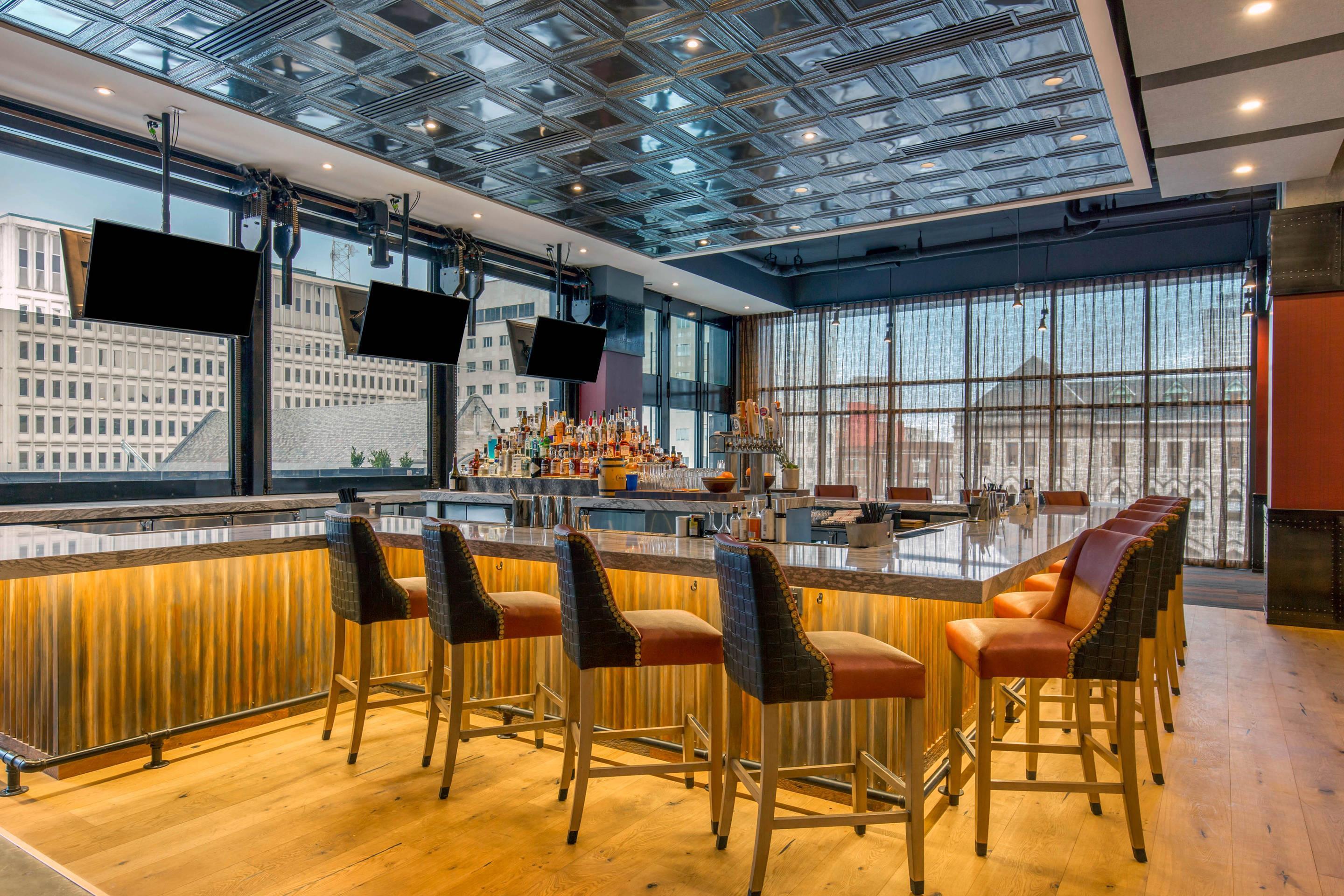 Hotel bar | Cambria Hotel Nashville Downtown