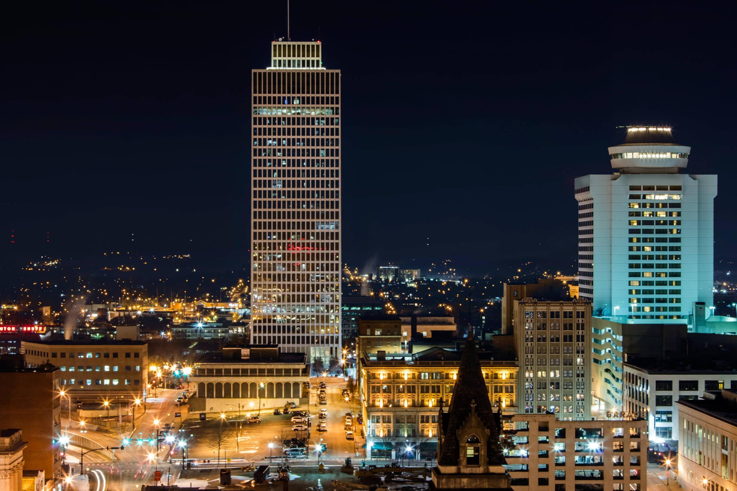 Cambria hotel & suites near Bridgestone Arena | Cambria Hotel Nashville Downtown