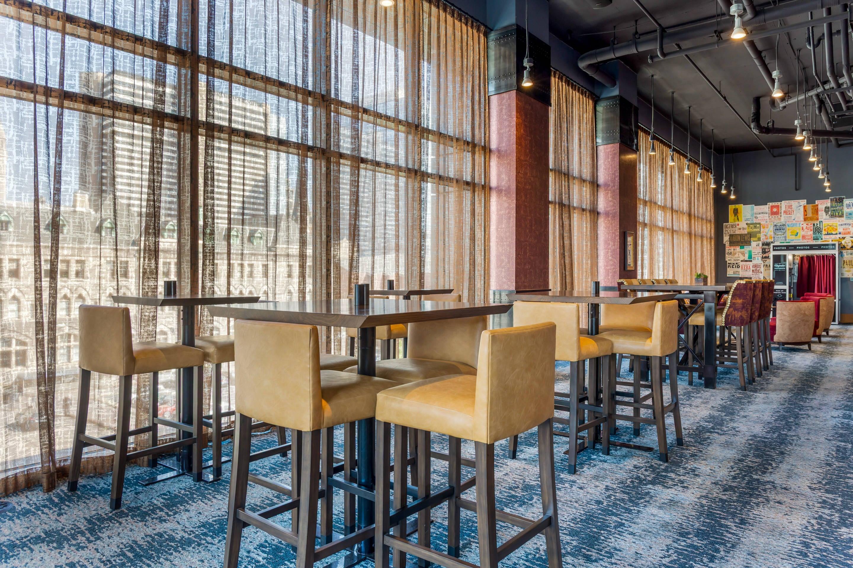 Lounge | Cambria Hotel Nashville Downtown
