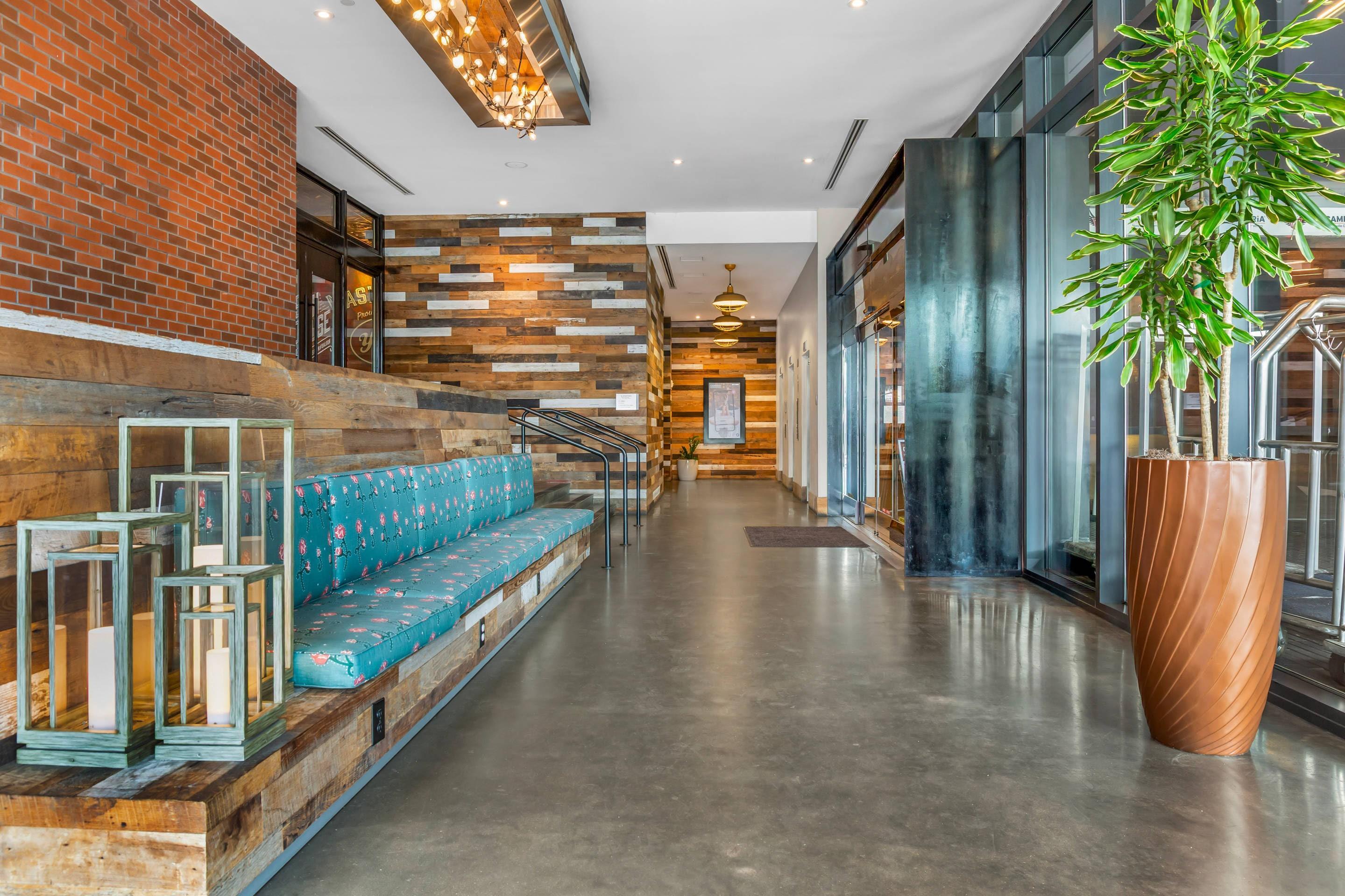 Hotel Entrance | Cambria Hotel Nashville Downtown
