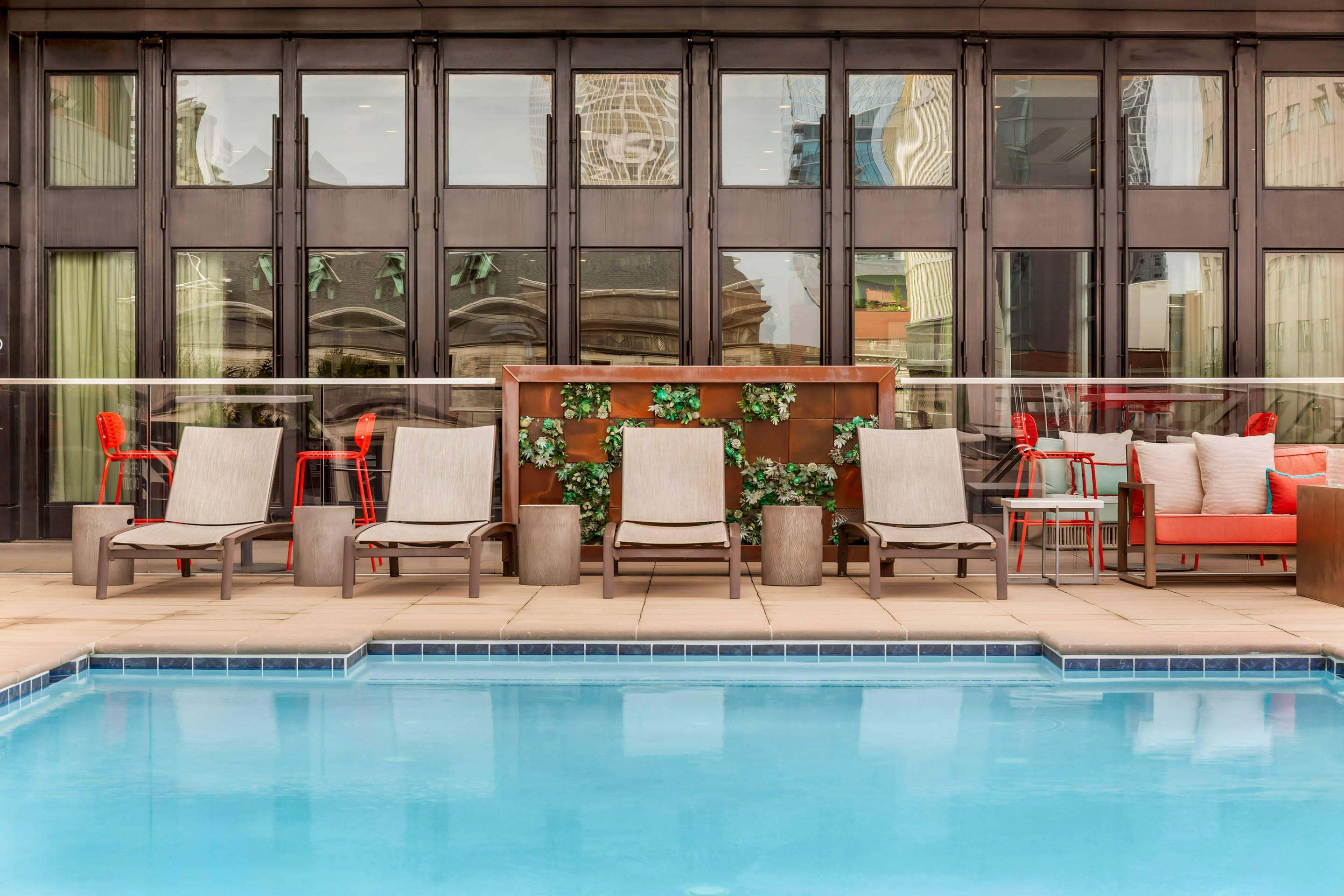 Outdoor pool | Cambria Hotel Nashville Downtown