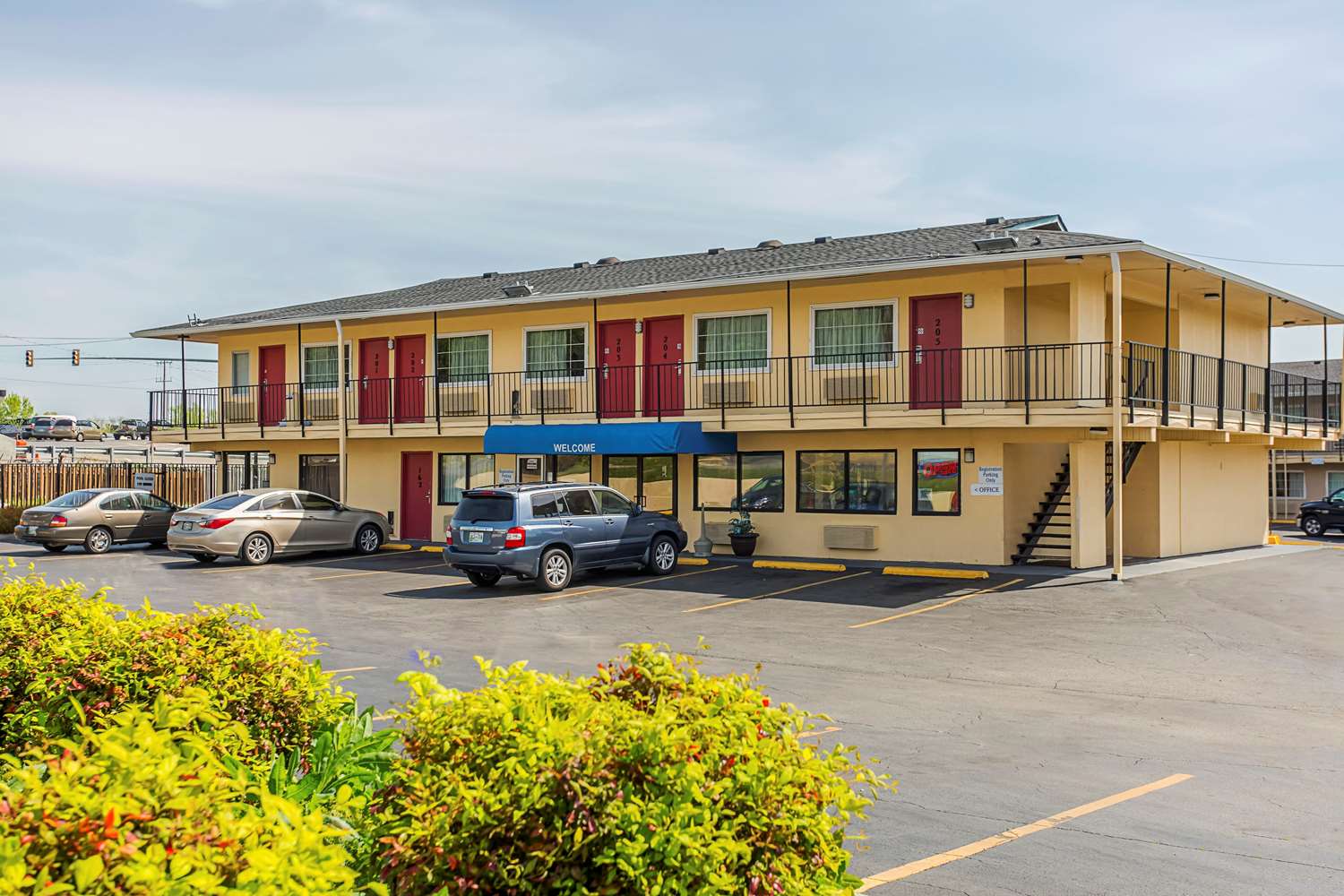 Rodeway Inn South Nashville, TN See Discounts