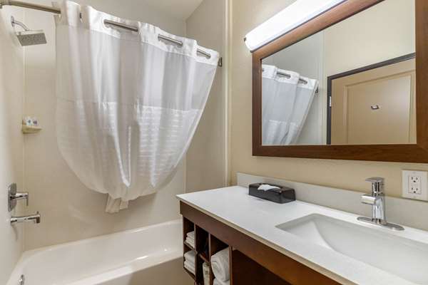  - Comfort Suites Airport North San Antonio
