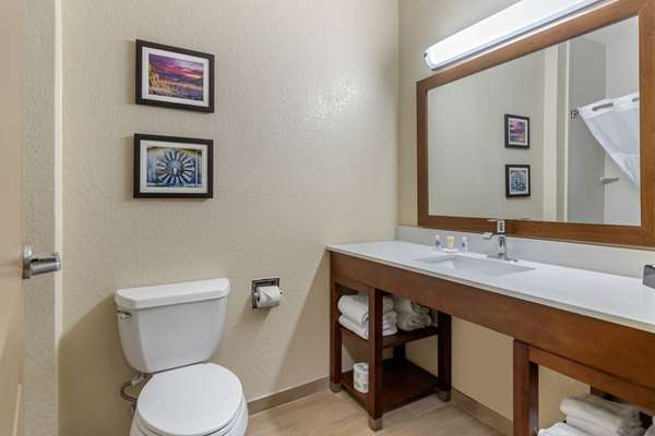  - Comfort Suites Airport North San Antonio
