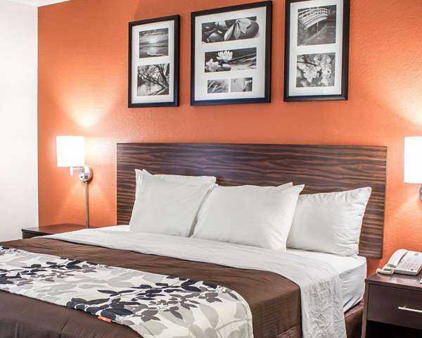  - Sleep Inn Six Flags Arlington - I-30, Exits 29 & 30