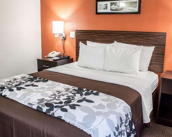  - Sleep Inn Six Flags Arlington - I-30, Exits 29 & 30