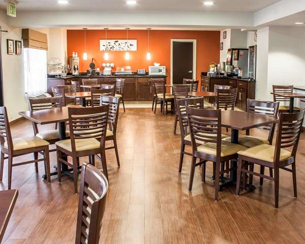 Amenities - Sleep Inn Six Flags Arlington - I-30, Exits 29 & 30