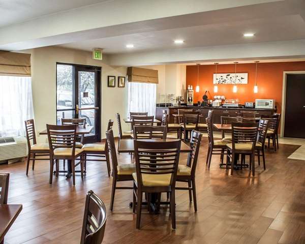 Amenities - Sleep Inn Six Flags Arlington - I-30, Exits 29 & 30