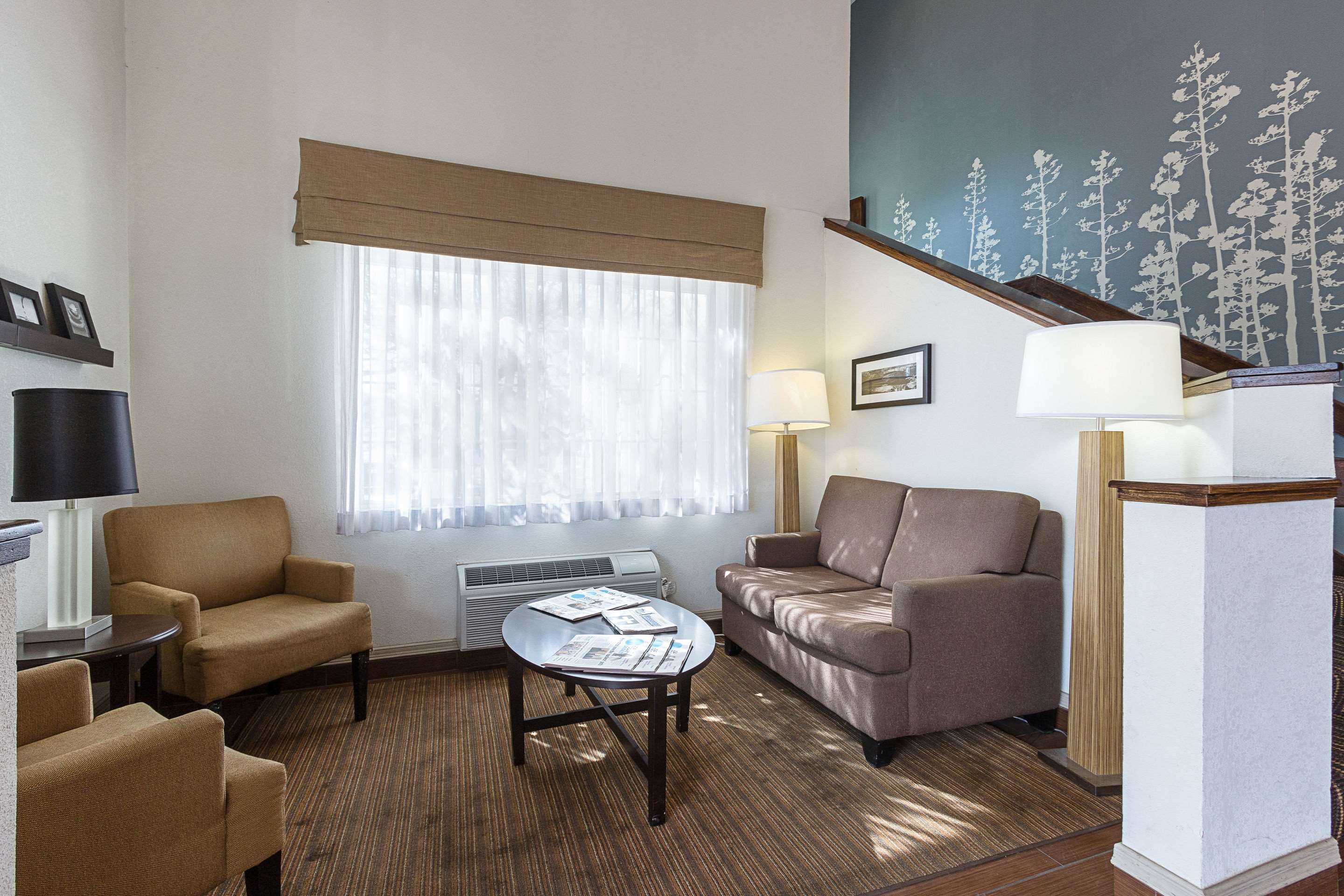 Lobby with sitting area | Sleep Inn University