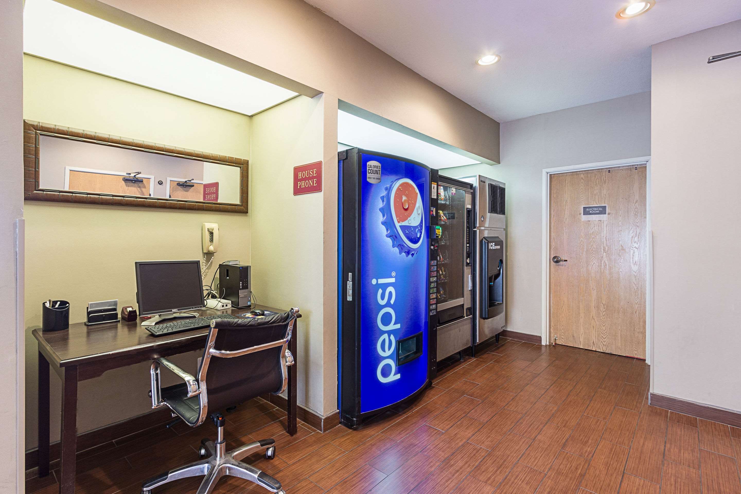 Business center | Sleep Inn University