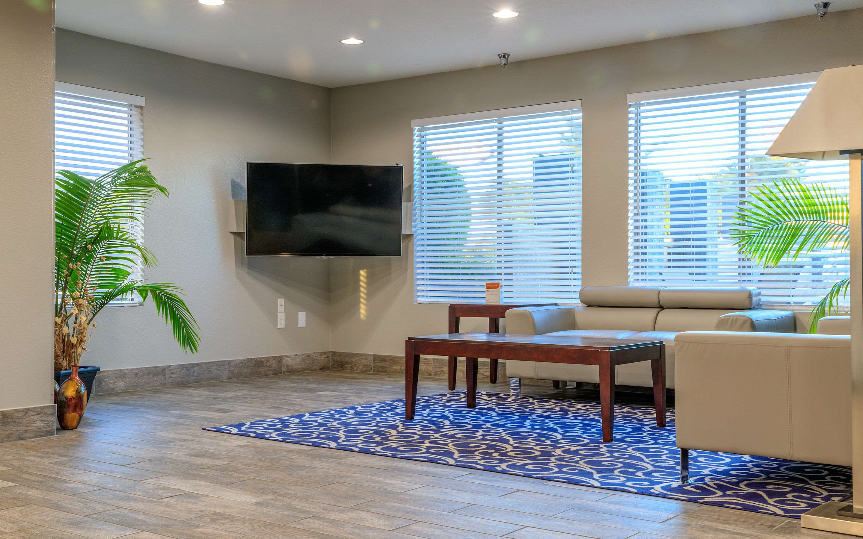 Hotel lobby | Quality Inn