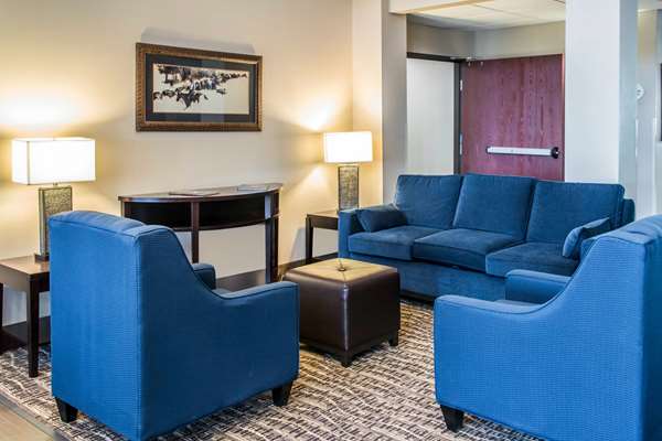  - Comfort Suites Round Rock - I-35, Exit 252B