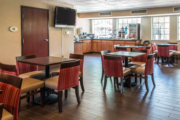 Amenities - Comfort Suites Round Rock - I-35, Exit 252B