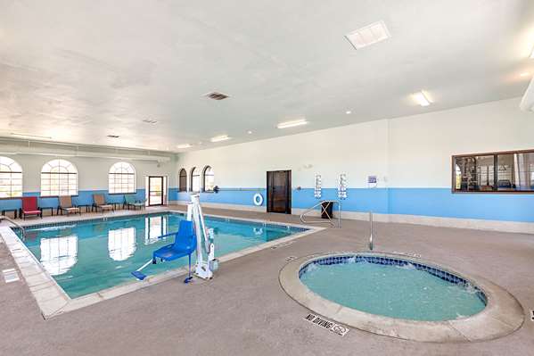 Pool - Quality Inn Mesquite