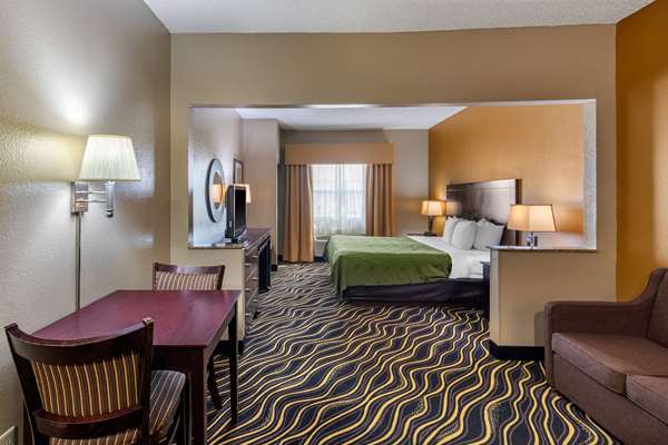 Suite - Quality Suites North Galleria Addison