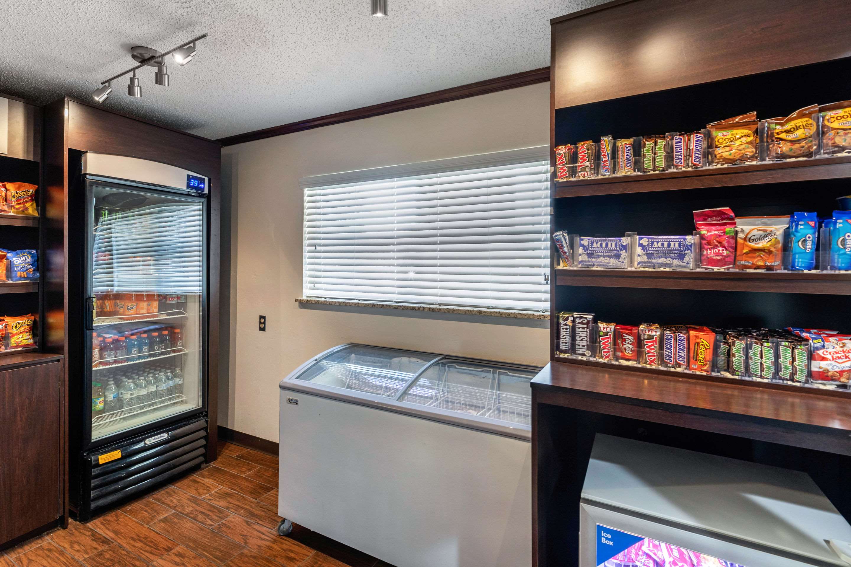 Hotel marketplace | Quality Suites Addison - Dallas