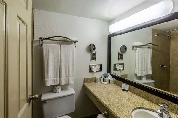  - Clarion Inn McAllen