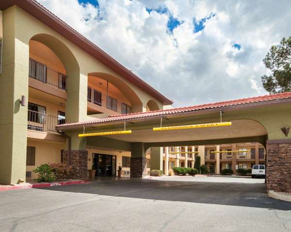 On-Site,Outdoor/Exterior,Exterior View of Building