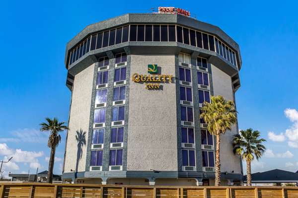 Exterior view - Quality Inn Pasadena