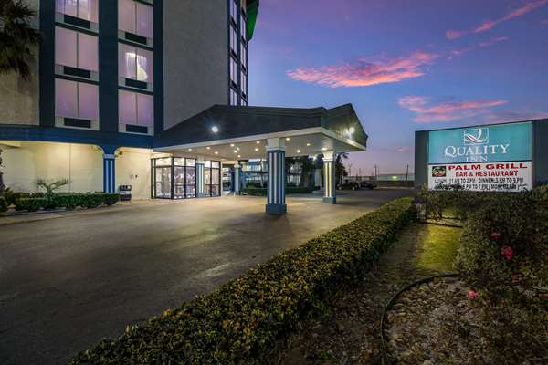 Exterior view - Quality Inn Pasadena