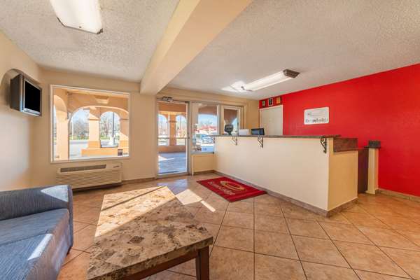  - Econo Lodge San Marcos - I-35, Exit 204A