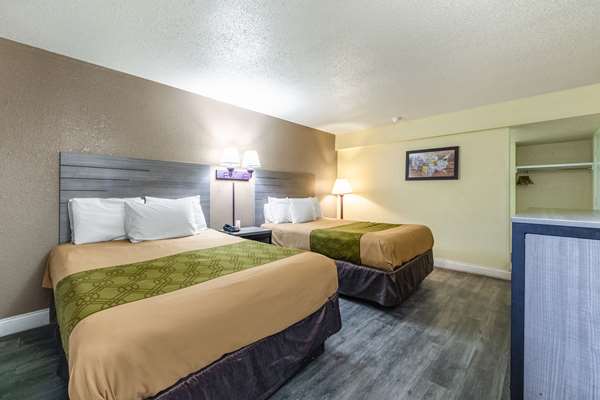  - Econo Lodge San Marcos - I-35, Exit 204A