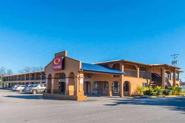 Exterior view - Econo Lodge San Marcos - I-35, Exit 204A