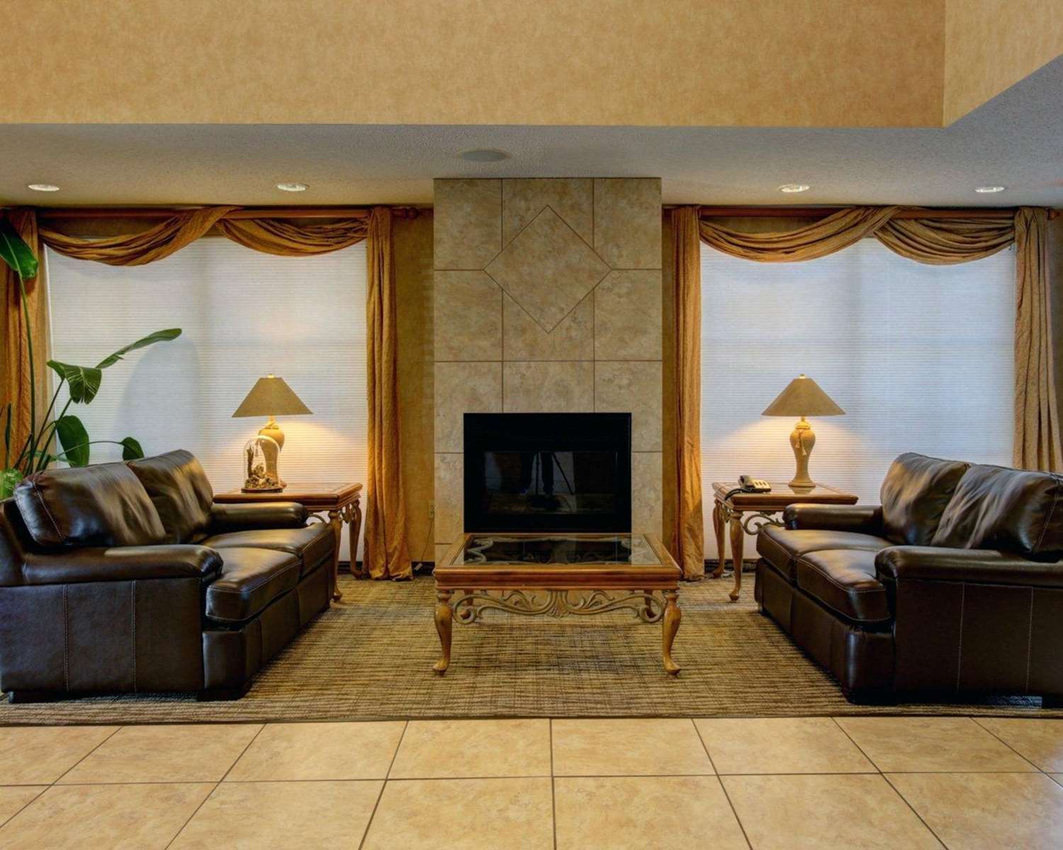 Comfort Inn Suites Seguin Tx See Discounts