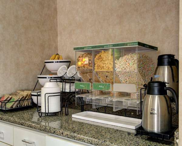 Amenities - Comfort Inn & Suites Seguin - I-10, Exit 610